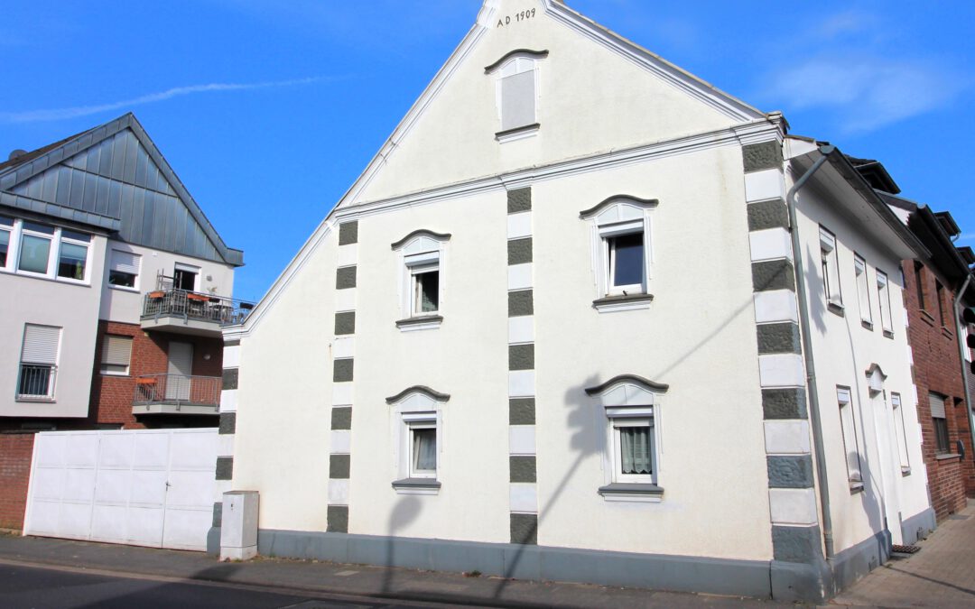 Haus, Kunibertusplatz 1, 50374 Erftstadt-Gymnich,