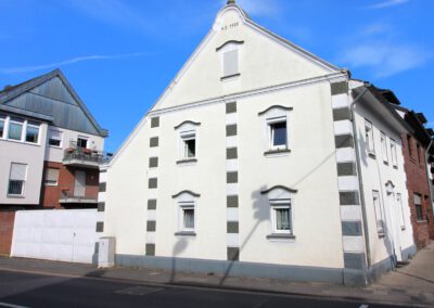Haus, Kunibertusplatz 1, 50374 Erftstadt-Gymnich,
